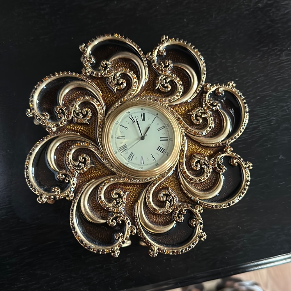 Jay strong water Swarovski crystal clock.